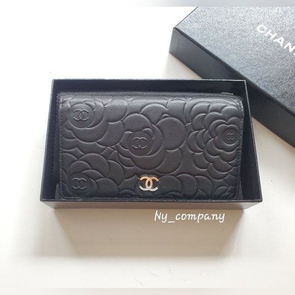 (SALE)Chanel Camellia & CC Flap Wallet Brand New - Picture 2 of 16